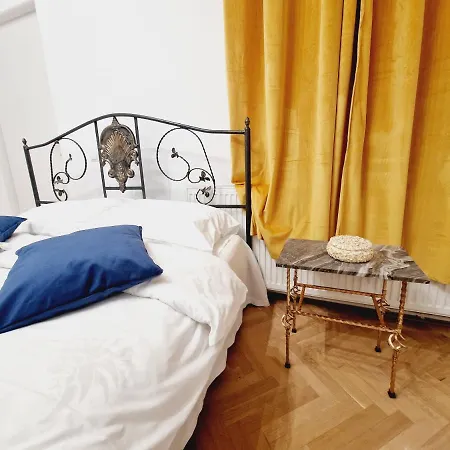 Royal 5* Mansion Near Square * Cluj-Napoca