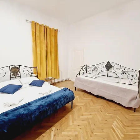 Royal 5* Mansion Near Square Villa Cluj-Napoca